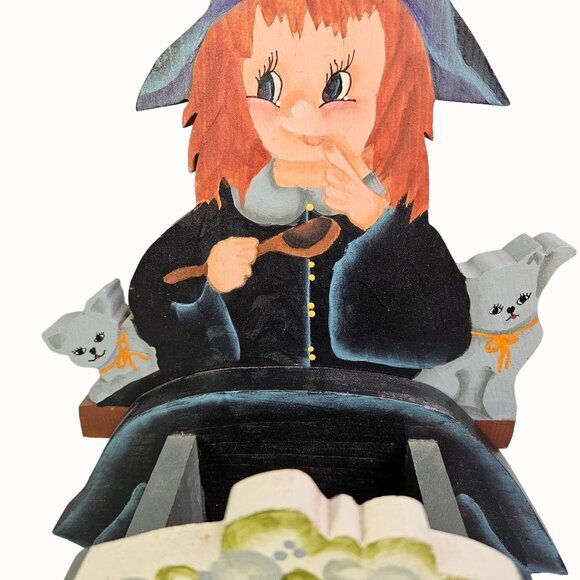 Hand Painted‎ Halloween Witch With Cauldron Wooden Decor Treat Box Whimsical Fun - Picture 3 of 10